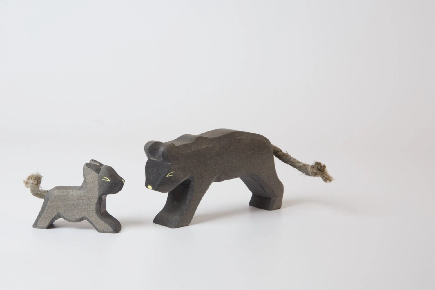 Panther Young Running 2 Panther Young Running - Image 2