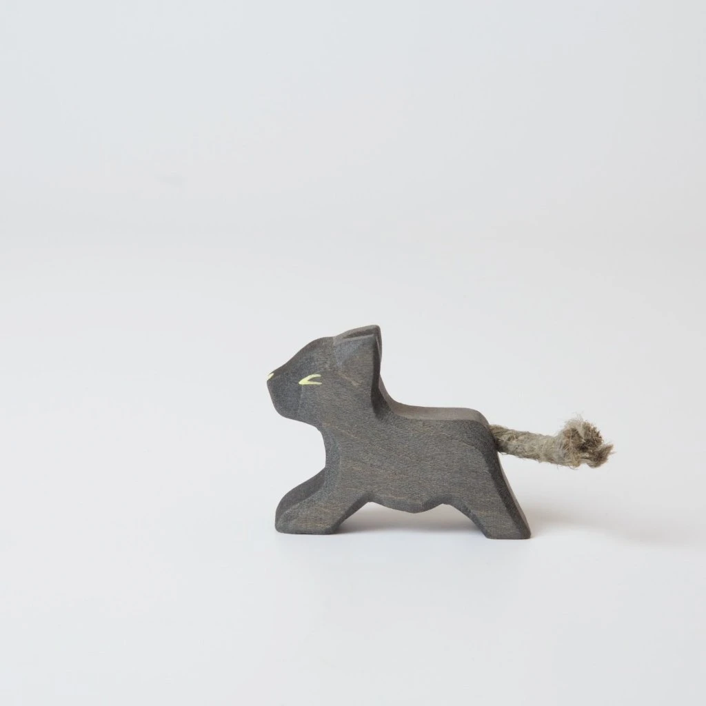 Panther Young Running 3 Panther Young Running - Image 3