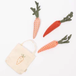 Maileg Carrots In Shopping Bag | Mini -Toy Series Store maileg carrots in shopping bag 2 1370