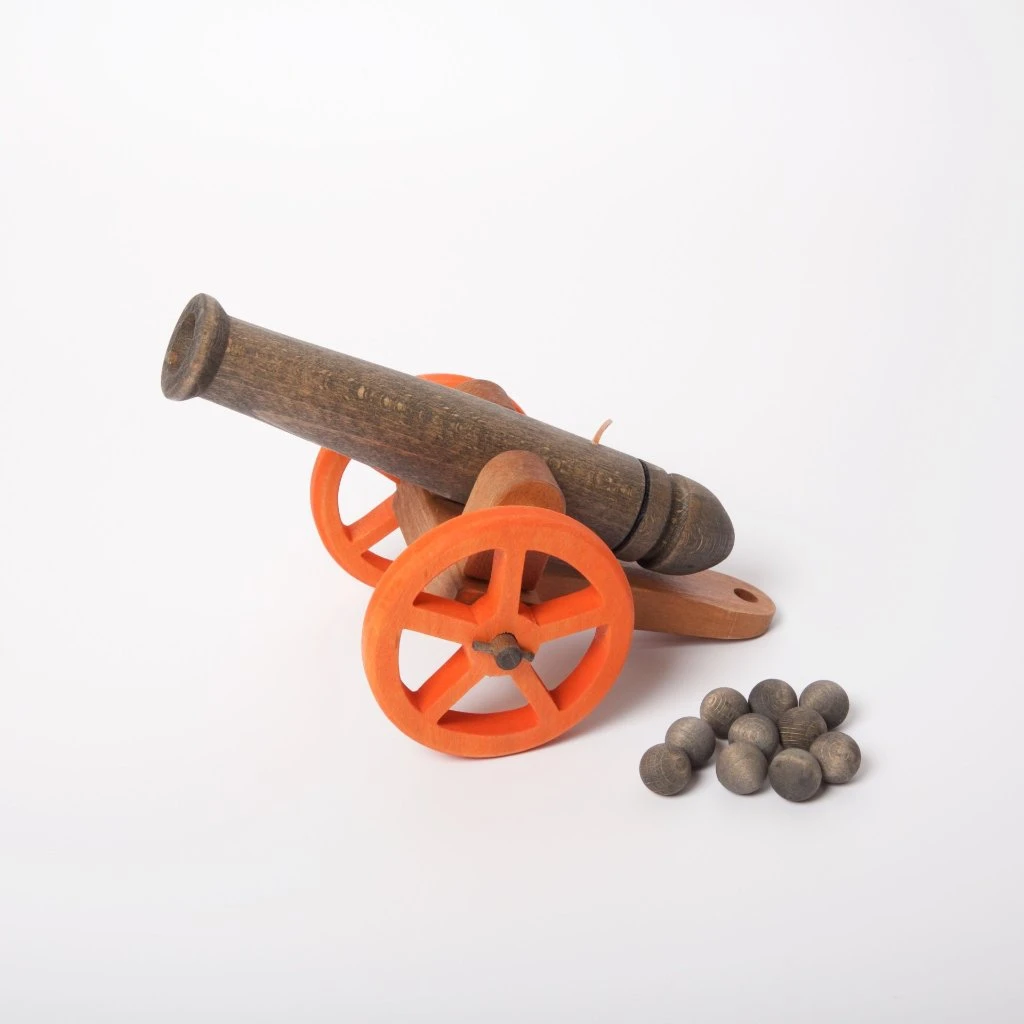 Cannon | Large With 10 Cannonballs 1 Cannon | Large With 10 Cannonballs