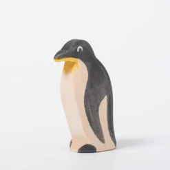Penguin | Beak Straight